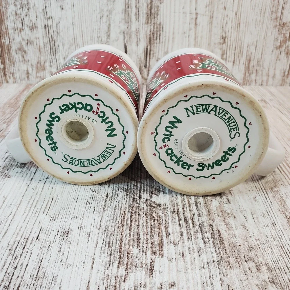 Vtg New Avenues Nutcracker Sweets Christmas Shakers Set of 2 Crafted in Taiwan